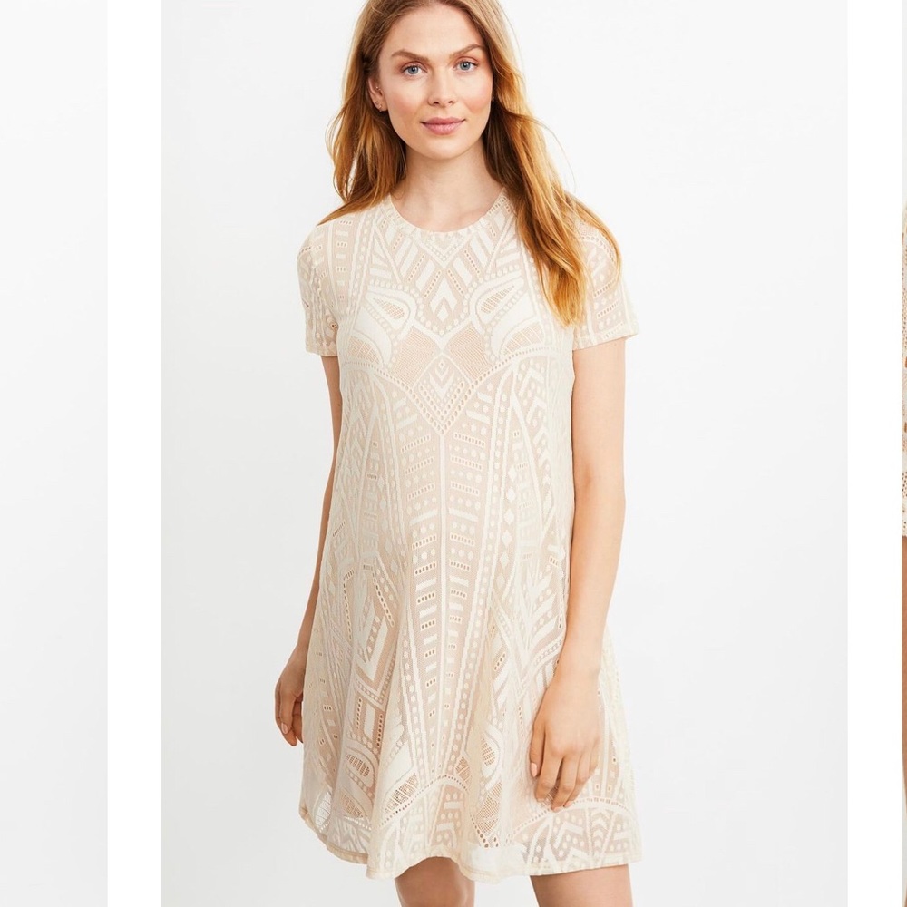 BCBGMAXAZRIA LACE SHORT SLEEVE MATERNITY DRESS